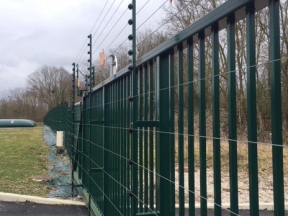 Sécurisation des déchèteries : la pose d'une clôture électrique